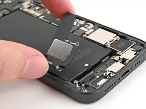 iPhone 16e Loudspeaker Removal