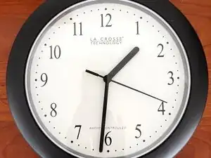 Atomic Wall Clocks - Setting the Time and Zone
